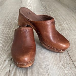 UGG Clog Brown Mules | Clogs